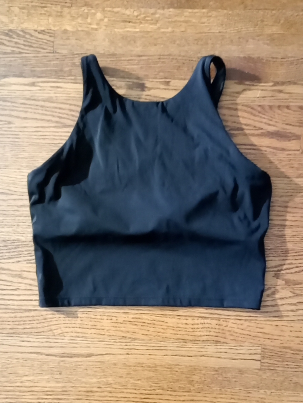 Adanola Athletic Cropped Built in Bra Size Medium